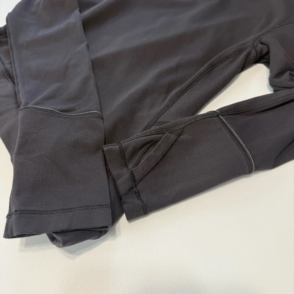 Lululemon Close To Crossing Workout Long Sleeve Top Size 4 Rulu Black